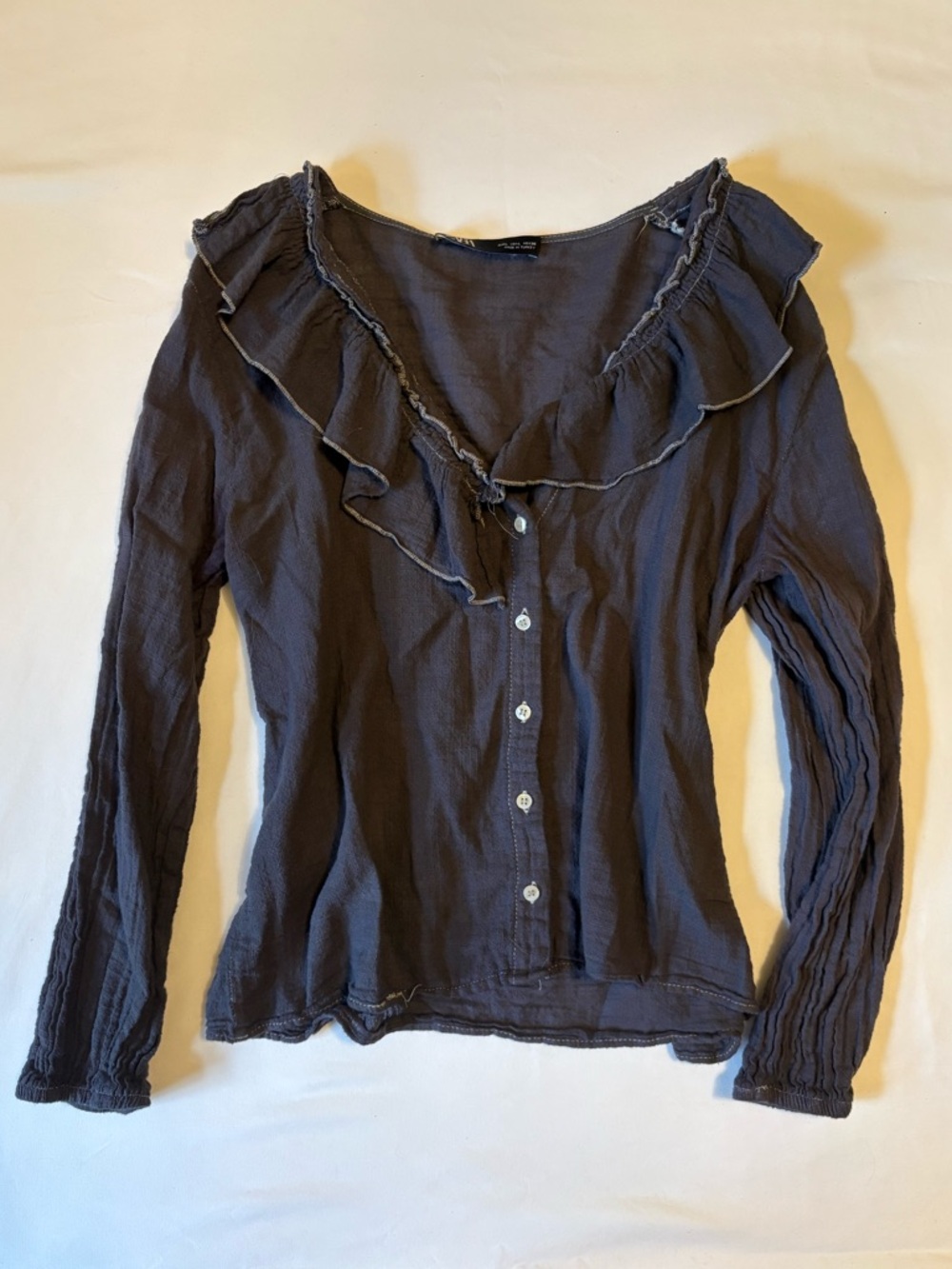 Women's Linen Ruffled Button-Front Top in Charcoal